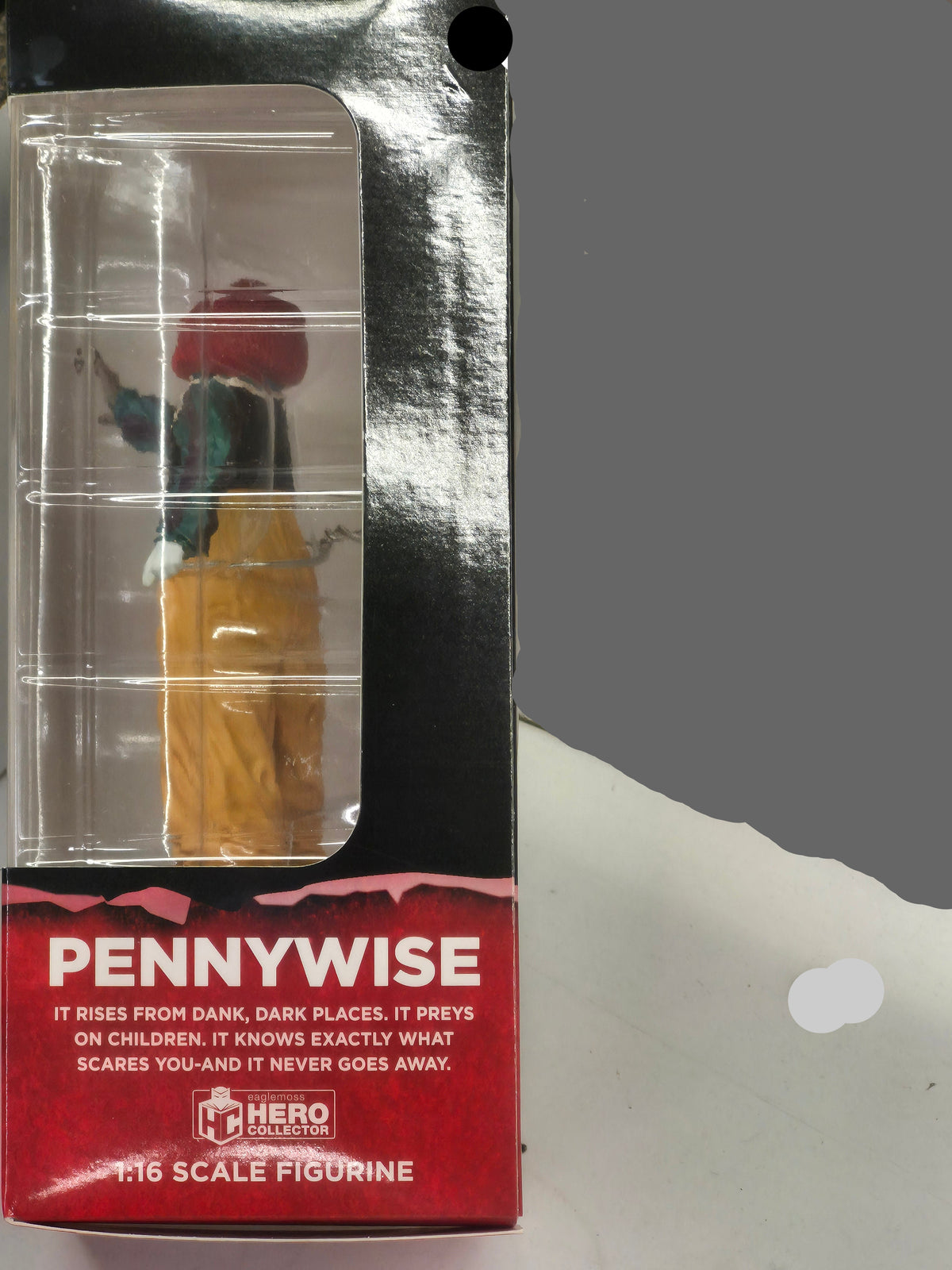 Figurine Pennywise IT The Movie – Hero Collector, échelle 1:16